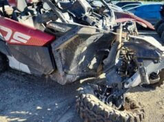 Conductor resulta gravemente herido tras volcarse en un Can-Am en Moca