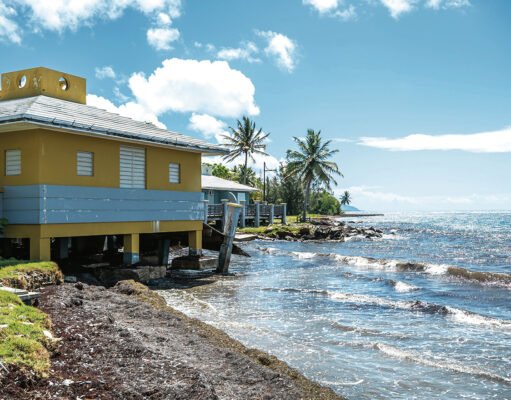 Piden al Congreso atención a la erosión costera en Naguabo