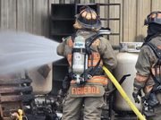Dos empleados sufren quemaduras en incidente con cilindro de gas