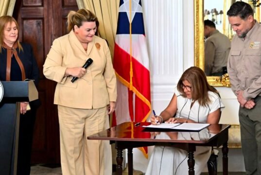Acuerdo busca acelerar reconstrucción del balneario de Punta Santiago
