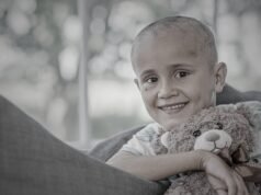 Llamado a prestar atención a síntomas de cáncer infantil