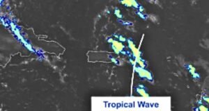 Ondas tropicales traen alivio al intenso calor