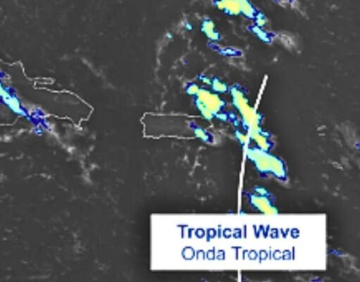 Ondas tropicales traen alivio al intenso calor