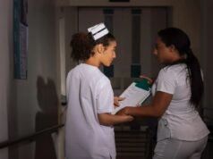 Salud avala medida que establecería cantidad paciente por enfermera