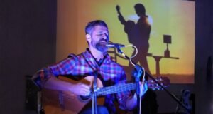Hermes Croatto ofrece concierto en pueblo natal de su padre Tony Croatto en Italia