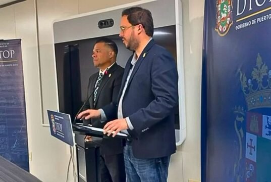 DTOP investiga denuncias de cobros de hasta $2,000 para registrar vehículos en CESCO