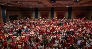 PPD se define como partido de centro y autonomista