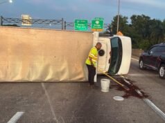 Camión se vuelca en el expreso PR-22 en Dorado y provoca fuerte congestión vehicular