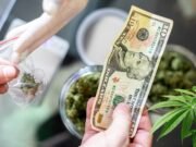 Proponen prohibir consumo y venta de cannabis medicinal en presencia de menores